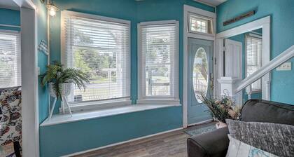 Miller"s Shabby Chic Coast 5 bedroom house blocks from downtown