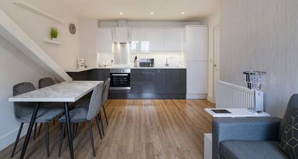 Luxury 2 bedroom apartment 5min from station