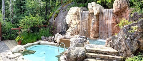 Piscina externa, piscina aquecida