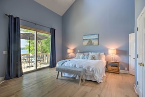4 Schlafzimmer, Schreibtisch, Bügeleisen/Bügelbrett, Reisekinderbett