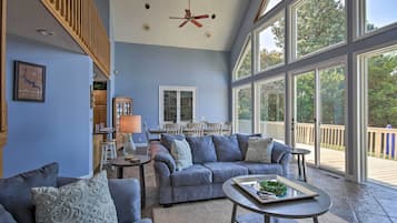 TV, fireplace, books, stereo