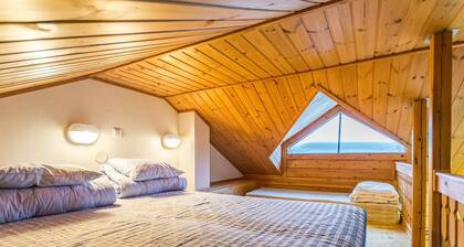 Lomapesä 2b by Interhome