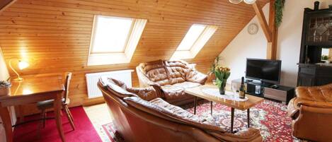 Televisión, chimenea