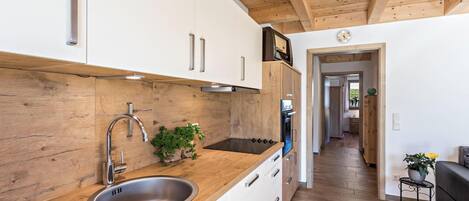 Réfrigérateur, four, plaque de cuisson, lave-vaisselle