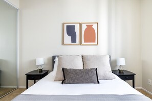 2 chambres, fer et planche à repasser, Wi-Fi, draps fournis