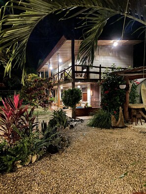 Property grounds - Rustic jungle lodge in a tranquil garden setting - Room 5 Family room (Marbella)