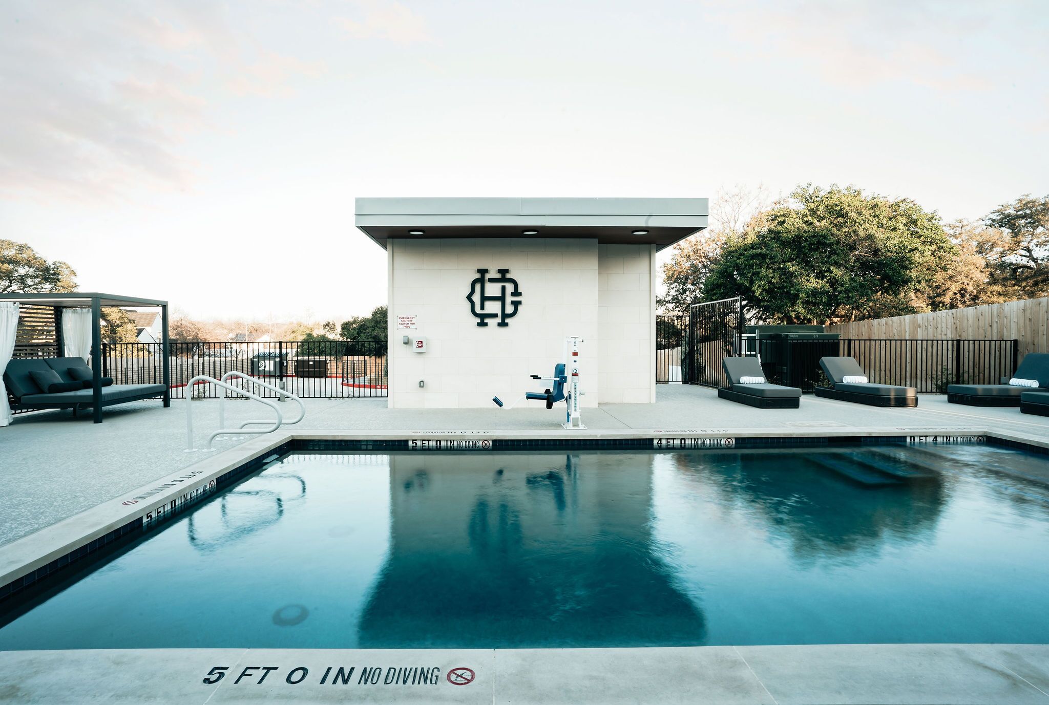 New Boutique Two Bedroom/Two Bath w/ Chic Pool and Lavish Coffee & Cocktail Bar