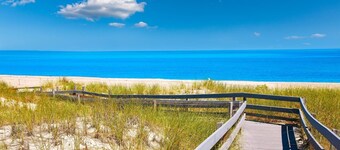 The Charm of Old Cape Cod * Beach Pass *Jacuzzi