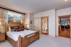 3 bedrooms, iron/ironing board, WiFi, bed sheets - Abode at Moose Creek #21, walk to lift, hot tub (Teton Village)