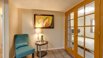 2 bedrooms, desk, iron/ironing board, free WiFi