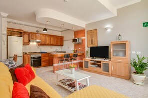 TV - Apartment 'Casa Paco' with Mountain Views, Fast Wi-Fi, Air Conditioning and Terrace (Mogán)