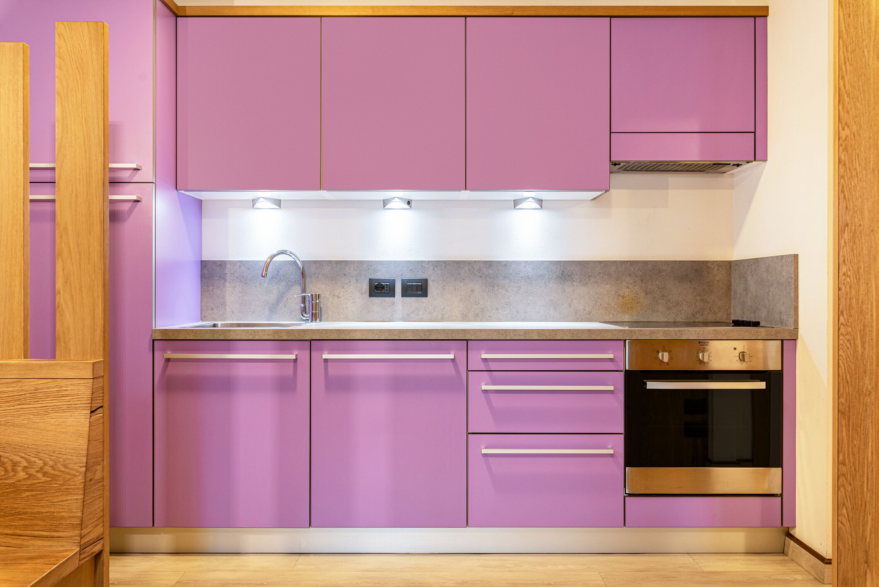 Kühlschrank, Ofen, Herdplatte, Geschirrspüler