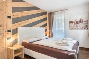 2 bedrooms, iron/ironing board, free WiFi, bed sheets - Vacation Apartment "Ciasa" with Mountain View, Wi-Fi & 2 Balconies (San Giovanni di Fassa)