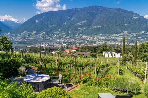 Appartement de vacances "Barrique" avec vue sur la montagne, Wi-Fi et jardin