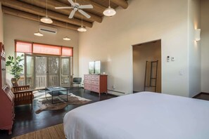 4 chambres, fer et planche à repasser, Wi-Fi, literie fournie