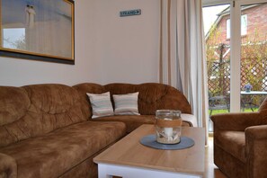 Unclassified image, 3 of 21, button