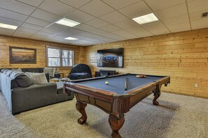 Games room - A Golden Retreat | Morganton, GA (Morganton)