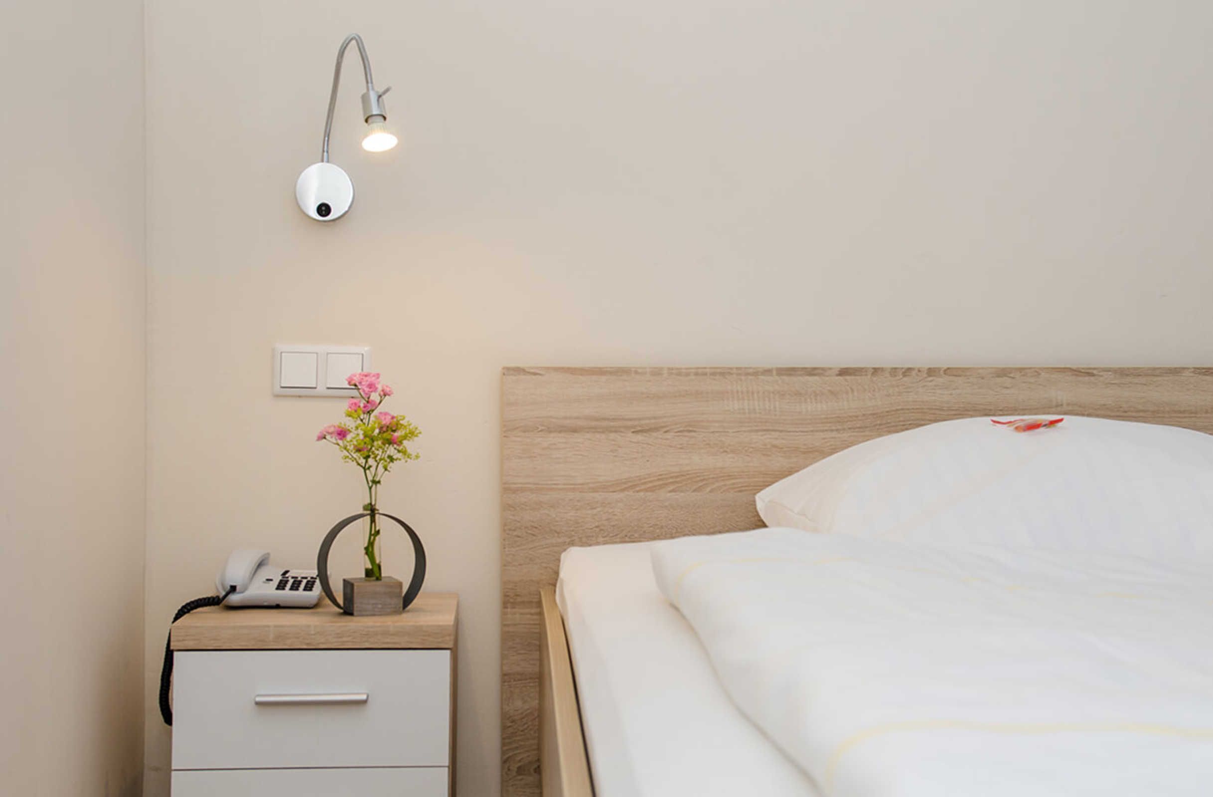 1 Schlafzimmer, Schreibtisch, WLAN, Bettwäsche