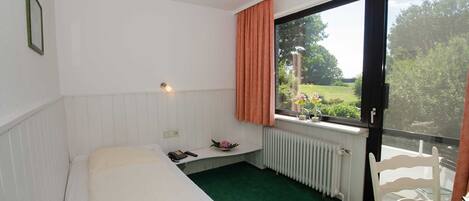 1 chambre, bureau, Wi-Fi, draps fournis