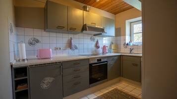 Fridge, oven, dishwasher, highchair