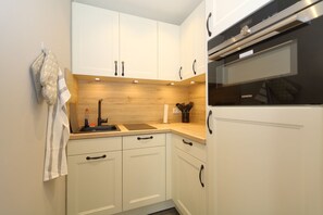 Kühlschrank, Mikrowelle