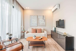 TV - Flat in Regatta Ii with breakfast included 302 (Santo Domingo de Guzmán)