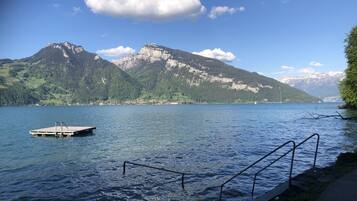 Camastros y toallas de playa