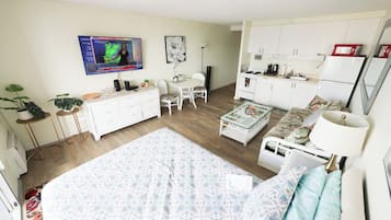 Iron/ironing board, travel cot, free WiFi, bed sheets