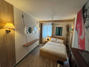 6 bedrooms, iron/ironing board, free WiFi, bed sheets