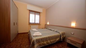 2 chambres, coffres-forts dans les chambres, Wi-Fi gratuit