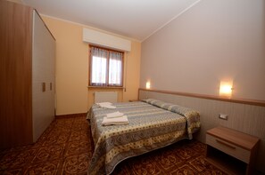 2 bedrooms, in-room safe, free WiFi - Apartments within walking distance of the sea with large balconies (borgio verezzi)