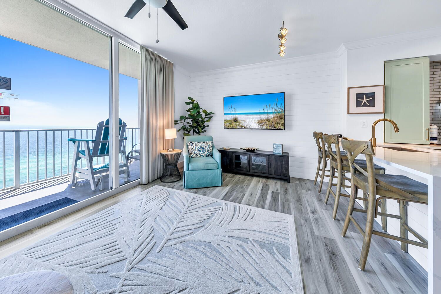 BeachFRONT~Gulf Side Pool + Hot Tubs~2BR+Bunks Tidewater 1611