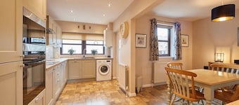 Host & Stay | Wood Street Cottage