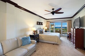 2 bedrooms, desk, iron/ironing board, travel cot - ⭐️⭐️⭐️⭐️⭐️ 5-Star Waipouli Beach Resort Amazing Ocean view from every room  (Kapaʻa)