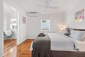 2 bedrooms, desk, iron/ironing board, travel cot