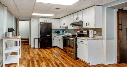 Webster Lake - One Home -Two Apartments