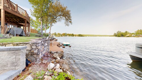 Webster Lake - One Home -Two Apartments