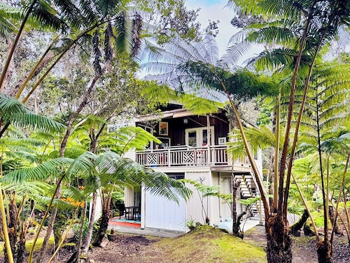 Maile Treehouse in Volcano, Hawaii is "Magical!"