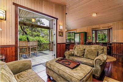 Maile Treehouse in Volcano, Hawaii is "Magical!"