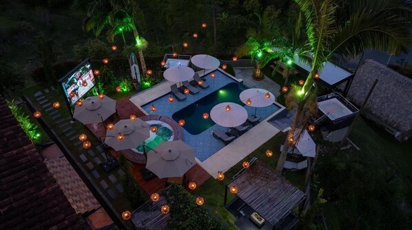 Outdoor pool - House (antioquia)