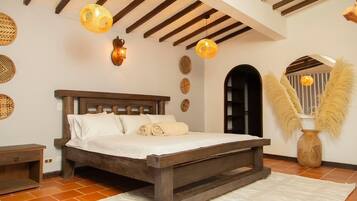 9 chambres, bureau, fer et planche à repasser, Wi-Fi gratuit