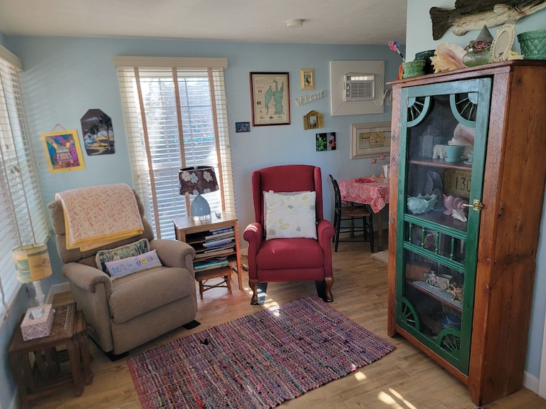 Vintage Cottage - Rockport, TX