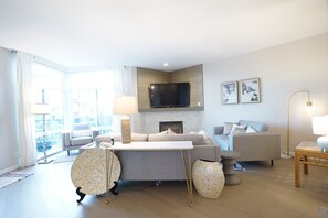 Smart TV, offices