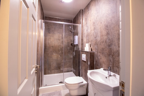 Apartment | Badezimmer