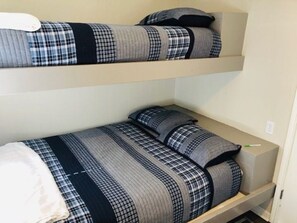 3 chambres, Wi-Fi gratuit, draps fournis