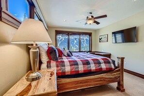 6 slaapkamers, een bureau, een strijkplank/strijkijzer, gratis wifi