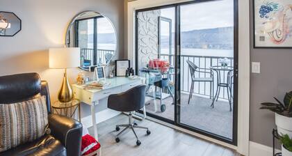Lakefront Retreat