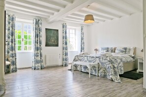 3 chambres, fer et planche Ă repasser, Wi-Fi gratuit, draps fournis