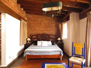 8 habitaciones y wifi