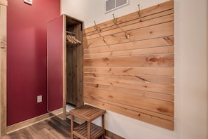 Interior - Morning Coffee | Steps to Dining | Riverside Charm (Prescott)